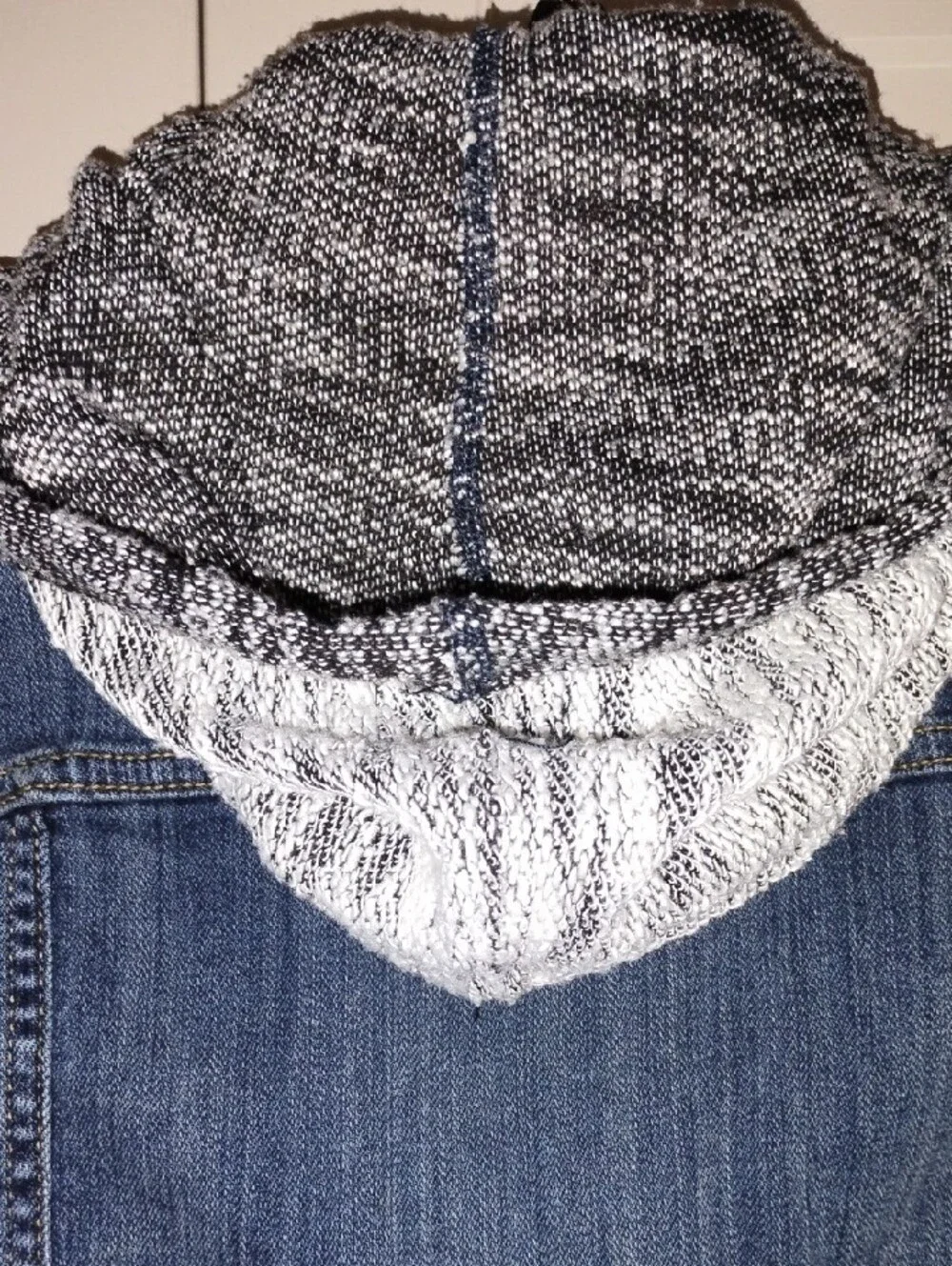 torrid Dark Blue Denim Jacket with Marled Gray Knit Hood & Sleeves - Picture 6 of 7